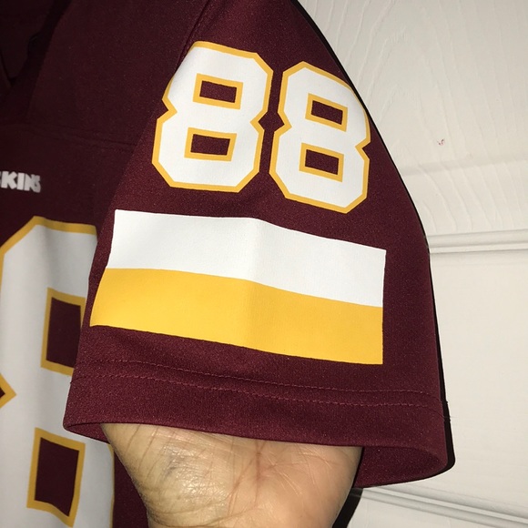 NWOT Youth’s Redskins Garçon Jersey - Picture 3 of 8